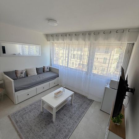 Studio Cosy Entierement Equipe Ница Екстериор снимка