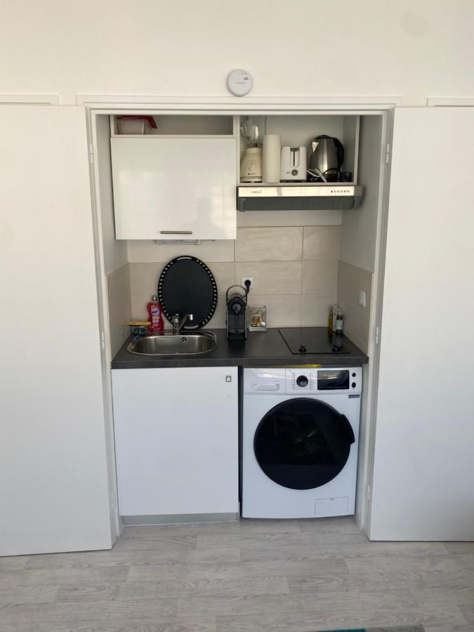 Studio Cosy Entierement Equipe Ница Екстериор снимка