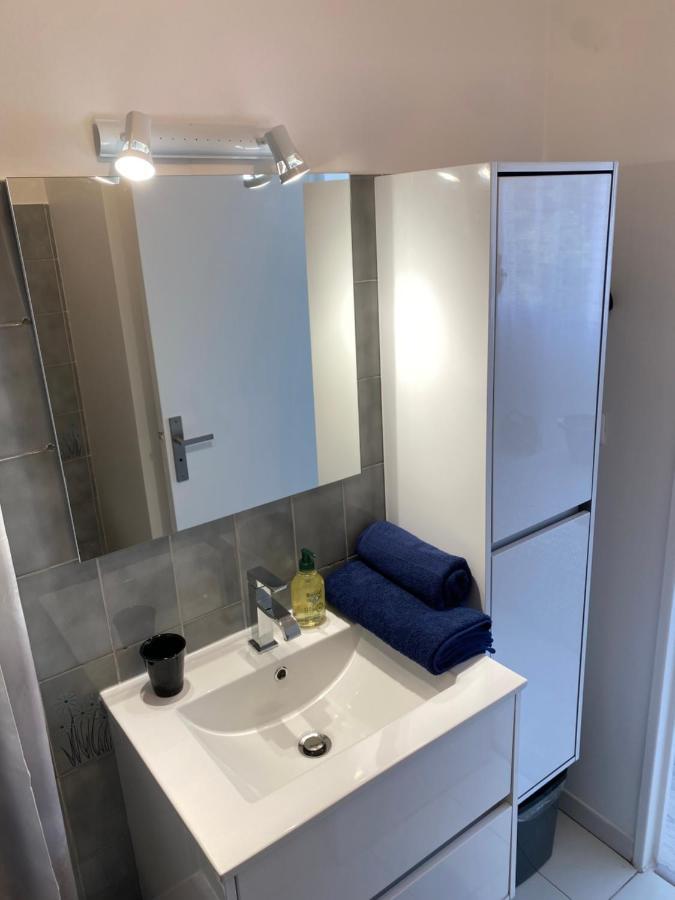 Studio Cosy Entierement Equipe Ница Екстериор снимка